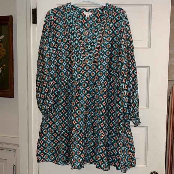 Patterned Dress - Picture 1 of 4